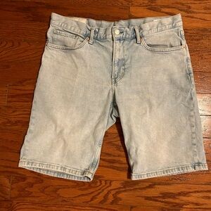 36” H&M light washed jorts